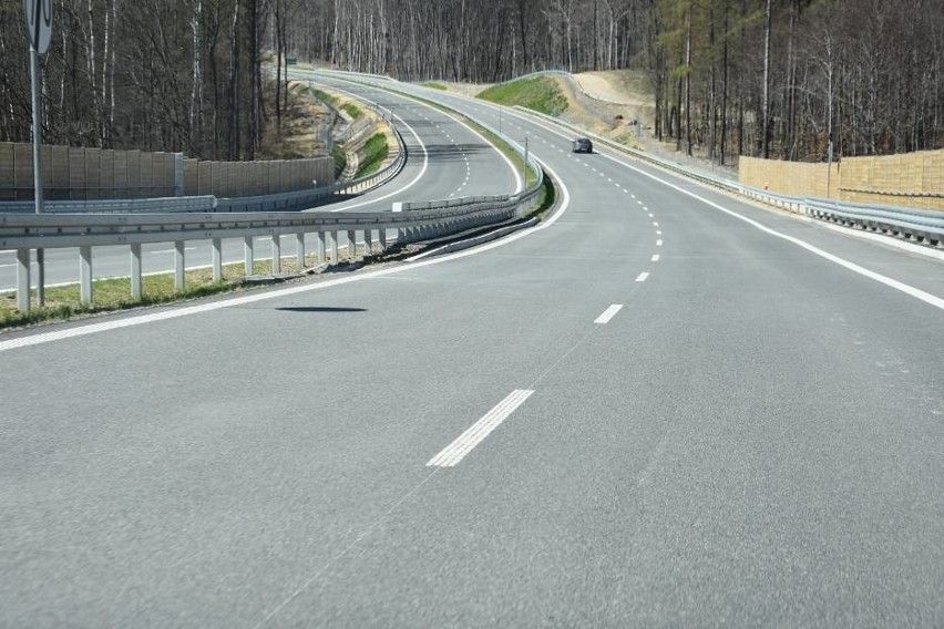 Droga Regionalna Pszczyna-Racibórz w Rybniku mierzy 10 km....