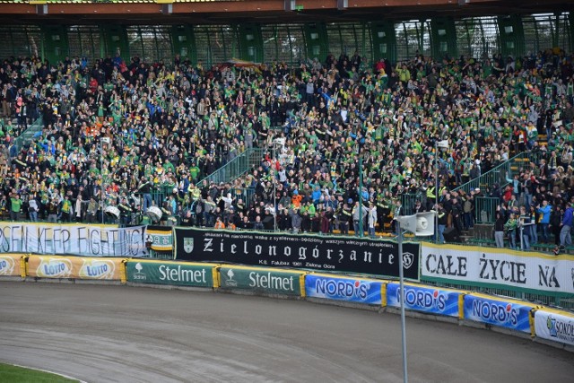 Pierwszy bieg meczu Ekantor.pl Falubaz Zielona Góra - Get Well Toruń zaplanowano na godz. 19.30.