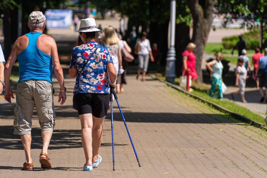 Krynica-Zdrój ma branie. Turyści chętnie spędzają wakacje w uzdrowisku [ZDJĘCIA]