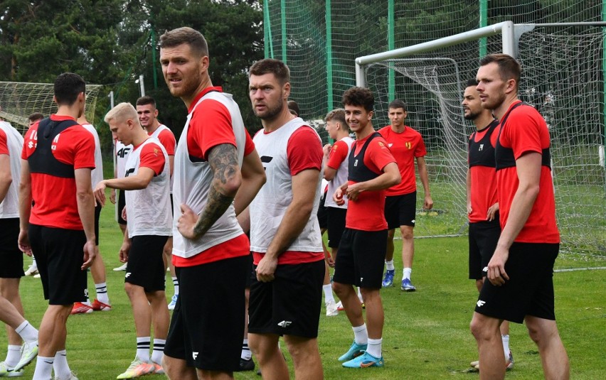 Na pierwszym treningu Korony Kielce byli nowi piłkarze,...