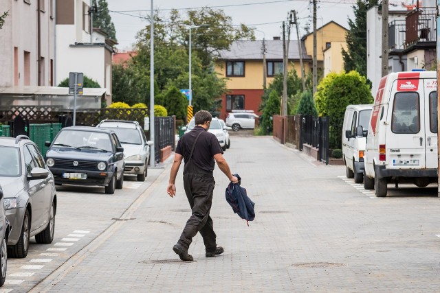 Warto było czekać i głosować na Człuchowską w Bydgoskim Budżecie Obywatelskim. Rozświetlona, z nową nawierzchnią, wygląda nie do poznania.