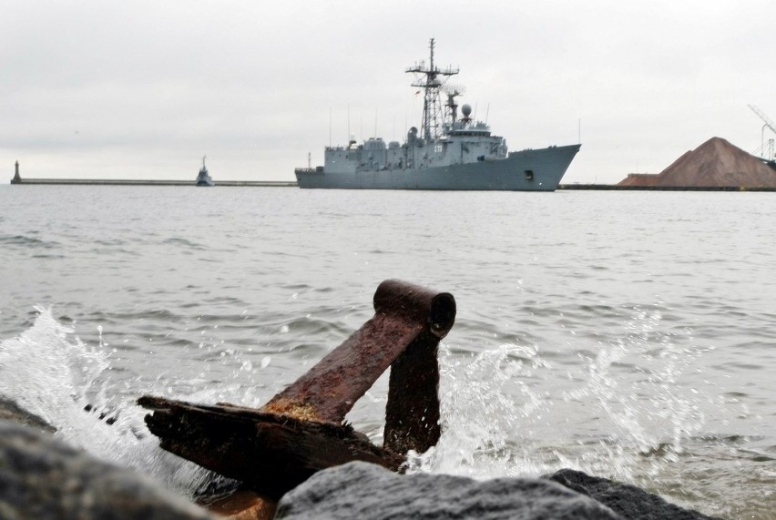 "ORP Gen. T. Kościuszko" wrócił do portu w Gdyni...