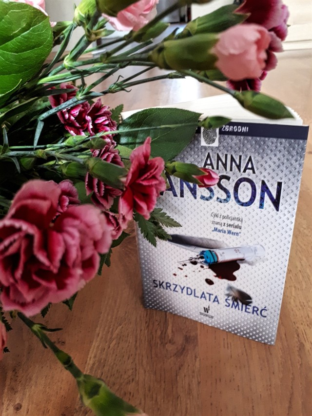 Anna Jansson, „Skrzydlata śmierć”