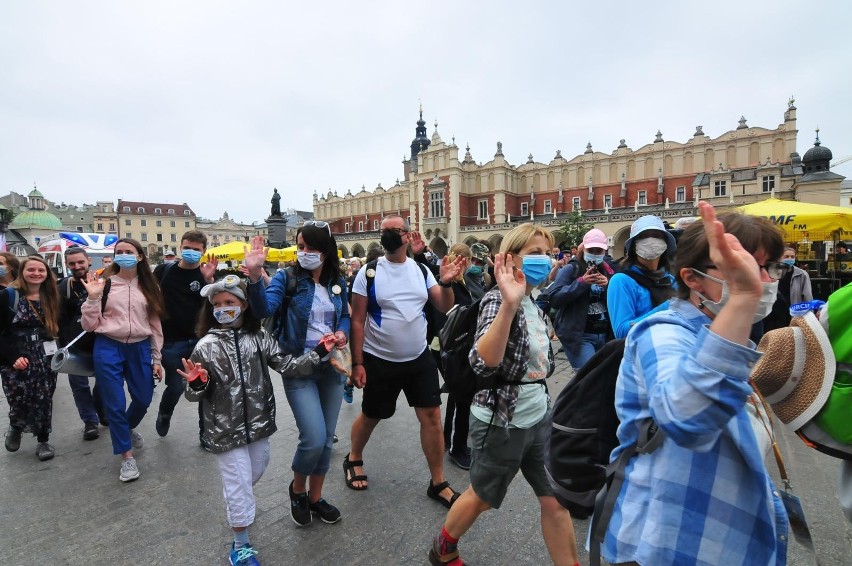 Kraków. Na pielgrzymkę do Częstochowy można iść tradycyjnie i... online. Pątnicy ruszają 1 sierpnia spod Wawelu