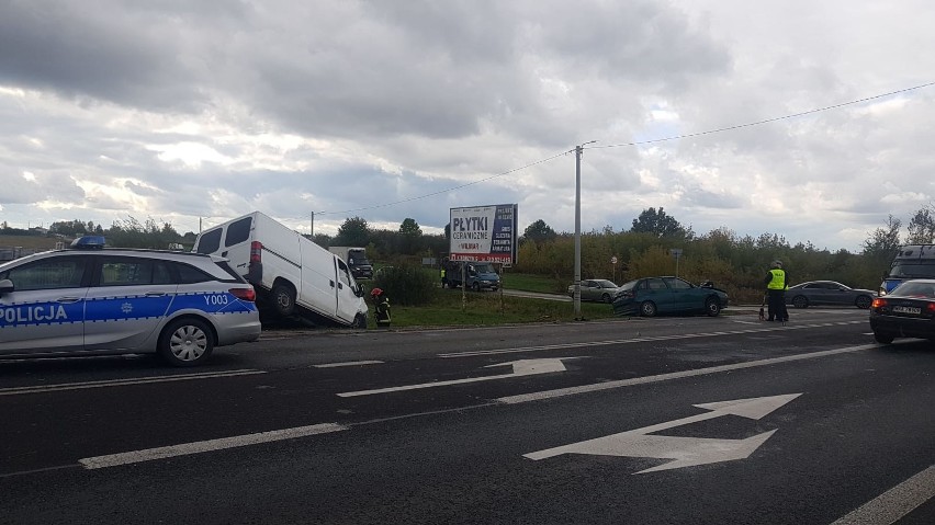 Dwa wypadki miały miejsce niemal w tym samym miejscu, na...