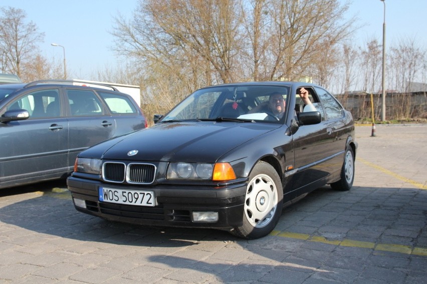 BMW Seria 3, 1995 r., 7 tys. zł;
