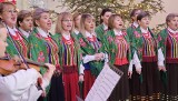 Piękny koncert charytatywny w klasztorze na Świętym Krzyżu. Dla osieroconego rodzeństwa zaśpiewali i zagrali wspaniali artyści