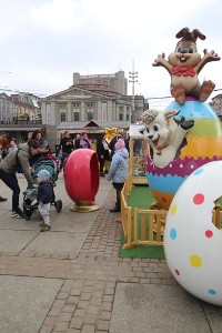Jarmark Wielkanocny w Katowicach. Na rynku stanęły atrakcje i stoiska wystawców