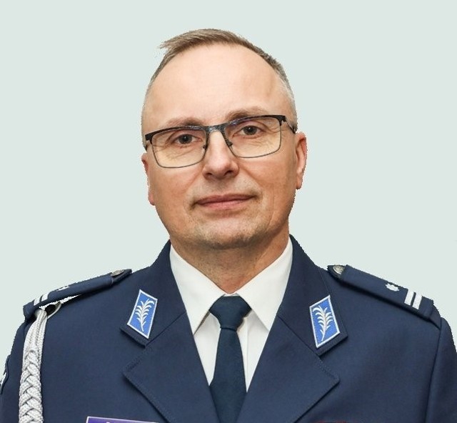 Oświadczenie majątkowe podinspektora Dariusza Kurosia, pełniącego obowiązki komendanta powiatowego Komendy Powiatowej Policji w Staszowie.