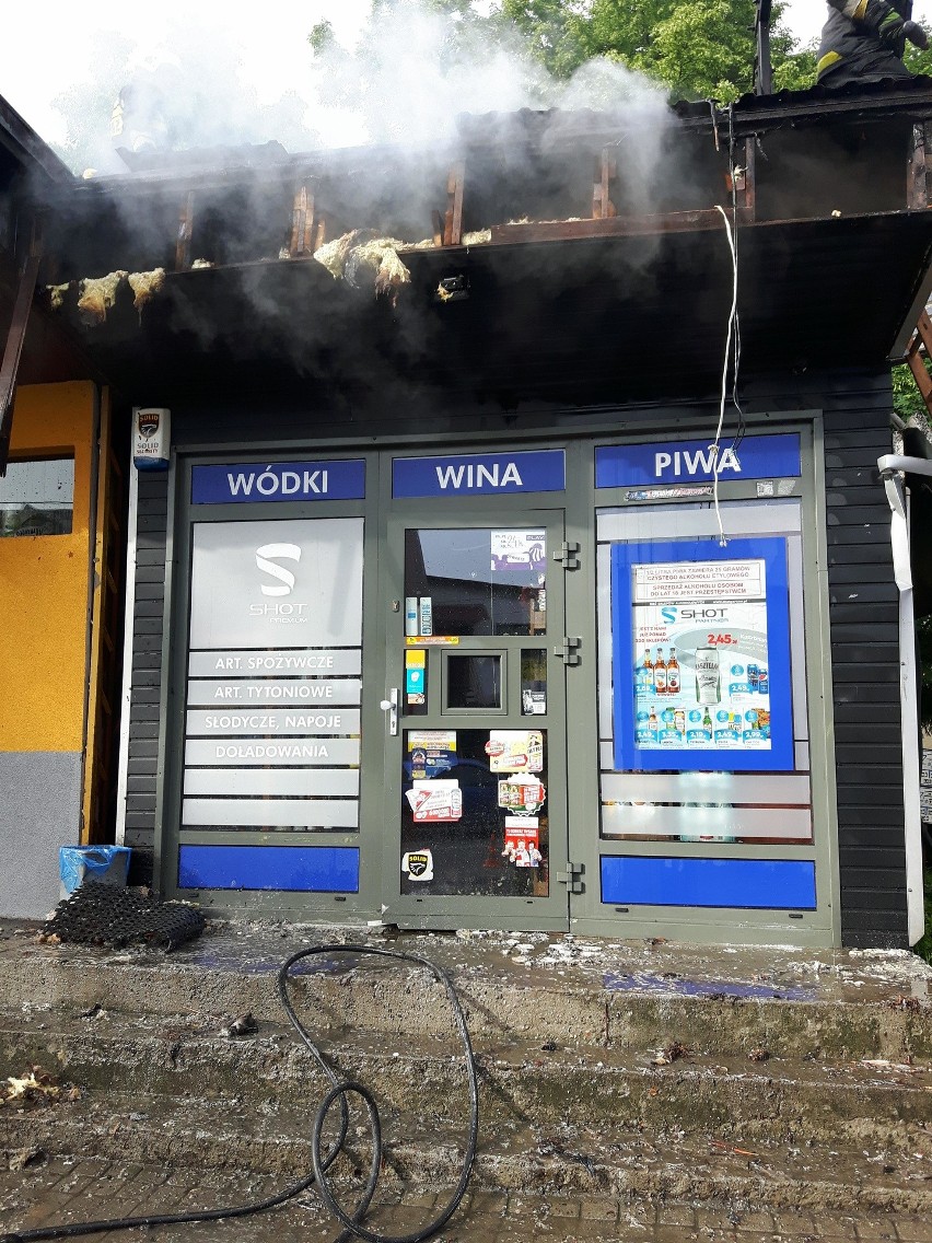 Wieliczka. Płonął sklep przy ulicy Krakowskiej
