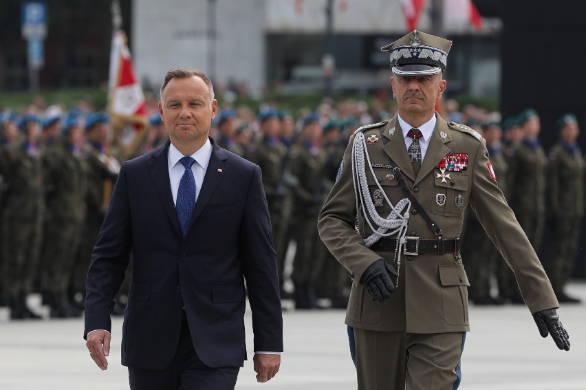 Prezydent RP Andrzej Duda i szef Sztabu Generalnego Wojska...