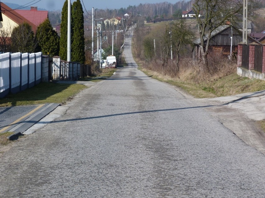Będą kolejne przebudowy i remonty dróg w gminie Strawczyn. Zobacz, których