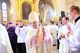 Biskup Leszek Leszkiewicz z Tarnowa nie ma koronawirusa. Bierzmowani mogą odetchnąć z ulgą 