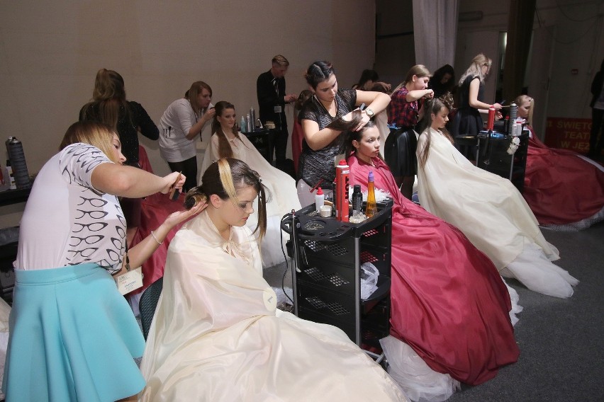 Adepci fryzjerstwa walczyli w Kielcach w konkursie Loki 2015