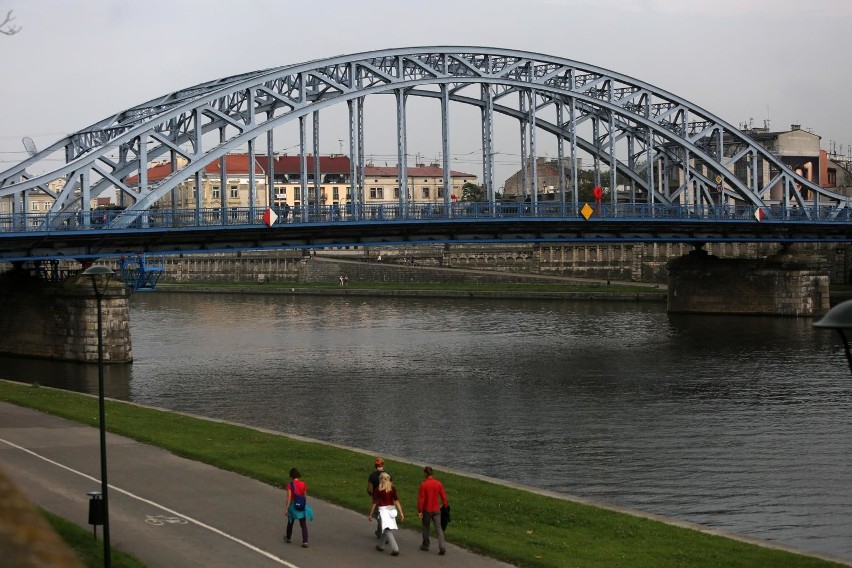 W ramach prac ułożone zostaną wyciszone torowisko oraz...