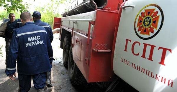 Ukraińscy strażacy pomagają mieszkańcom Podkarpacia.