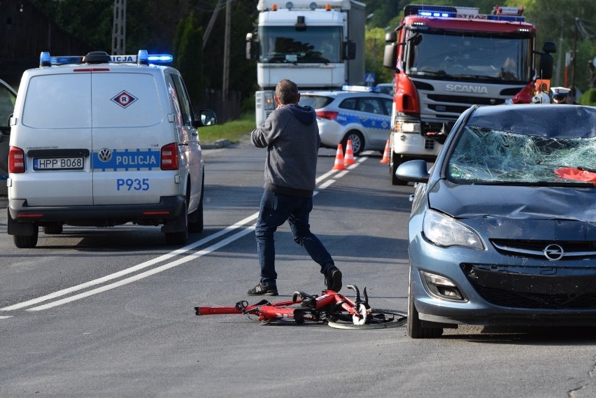 Do wypadku doszło 1 czerwca w Wilkowicach. Kierująca oplem,...