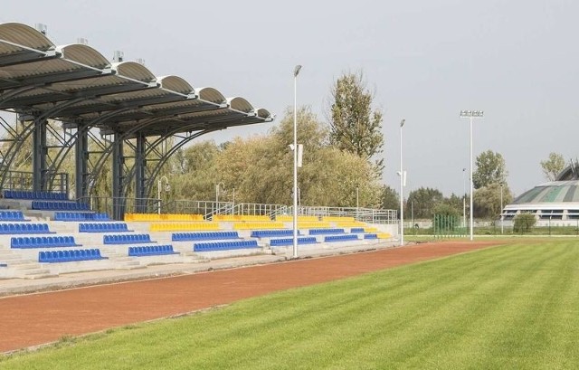 Do zakończenia przebudowy stadionu pozostało wykonanie kanału odwadniającego, wieży dla komentatora i budynku kas biletowych.