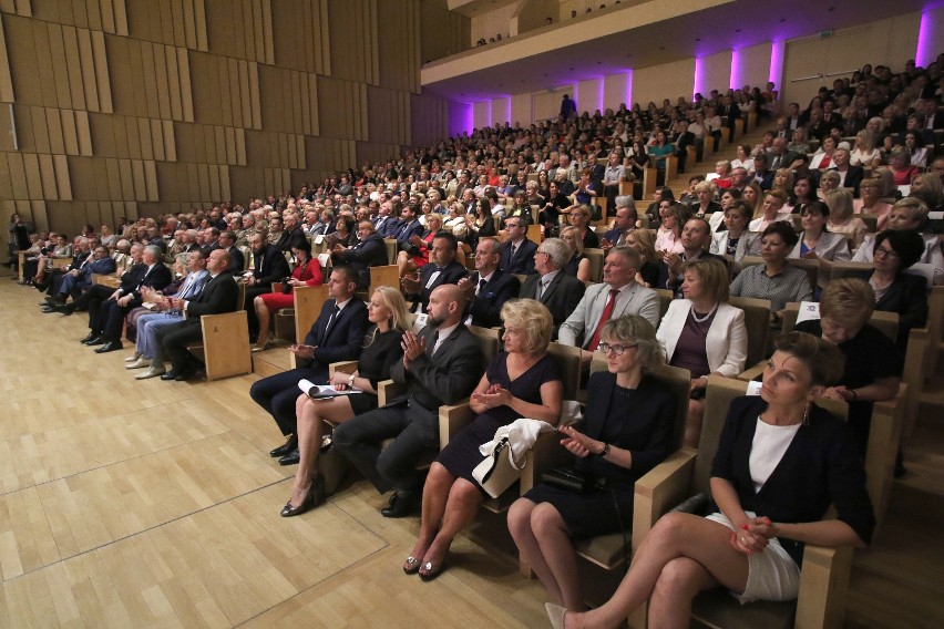 Powiat kielecki świętował 20-lecie. Uroczysta gala w Filharmonii Świętokrzyskiej