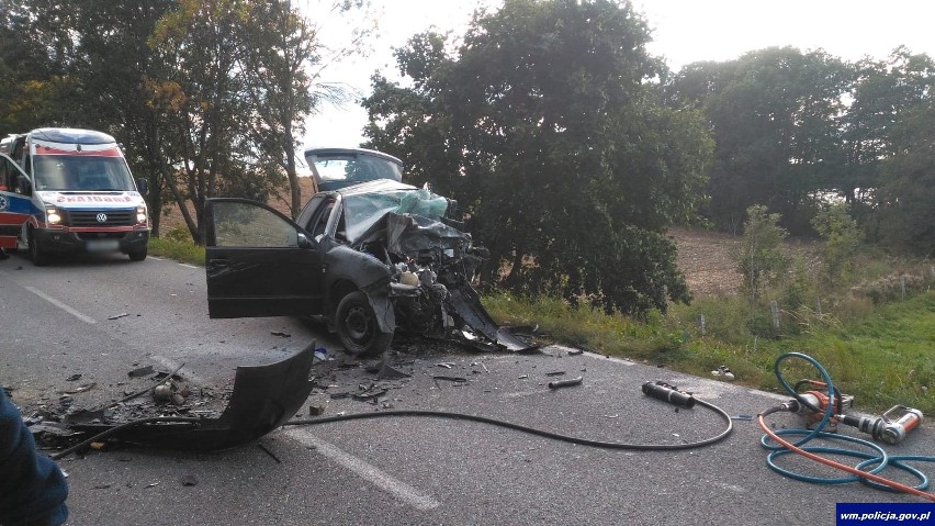 Mrągowo: koszmarny wypadek podczas wyprzedzania. Czołowe...