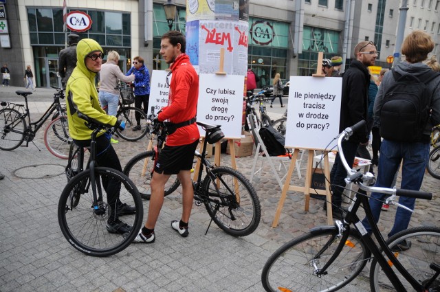 Rowerowy Poznań świętuje Europejski Dzień bez Samochodu [ZDJĘCIA]