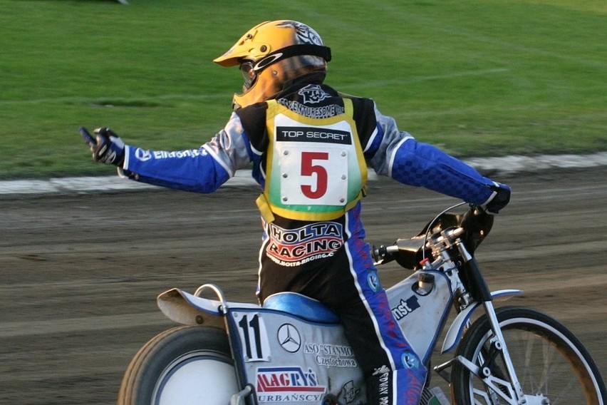 Retro Speedway: W 2003 roku Włókniarz wygrał we Wrocławiu, a Rune Holta pokazał wrocławianom, co myśli o ich ostrej jeździe ARCHIWALNE FOTO