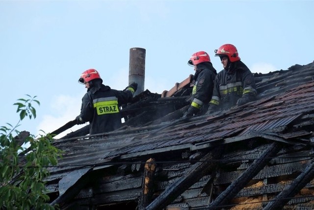 Pożar przy ul. Kopernika wybuchł w czwartek przed godz. 8.