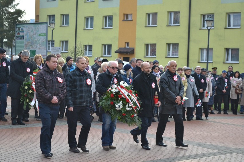 Uroczystości z okazji 11 Listopada w Dąbrowie...