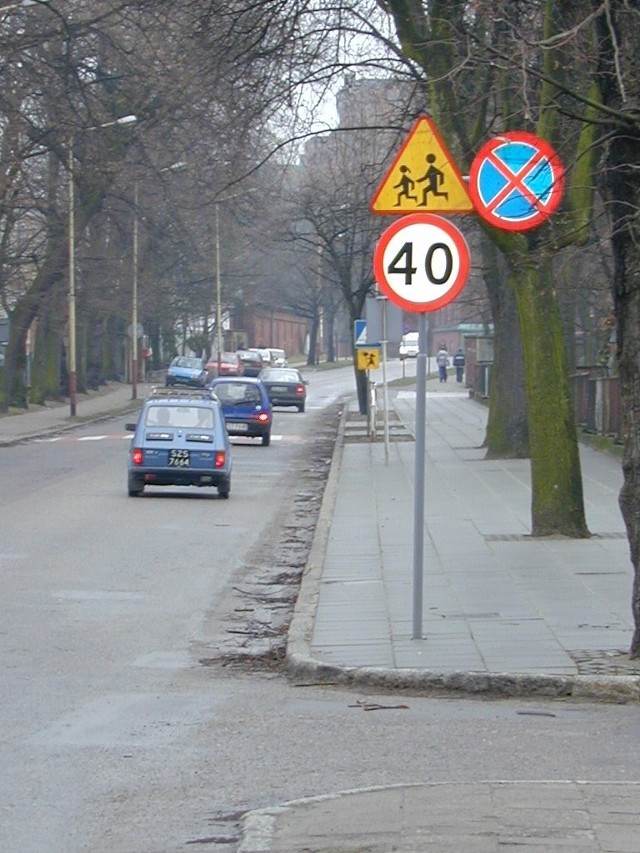 Ograniczenie prędkości do 40 km/h obowiązuje między innymi na ulicy 11 Listopada. 