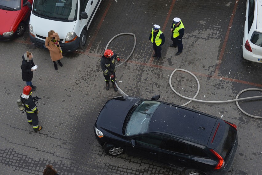 Pierwszy z nich miał miejsce przy ul. Wąskiej. Ogień...