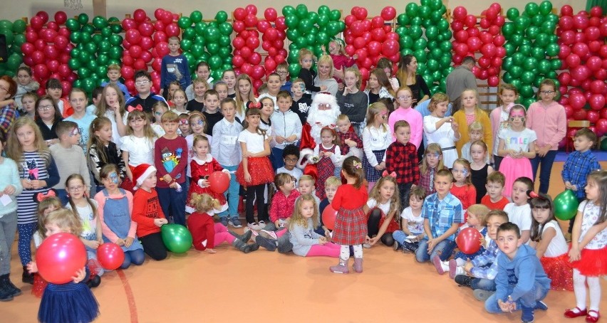 W IX Spotkaniu ze św. Mikołajem wzięło udział kilkaset dziec