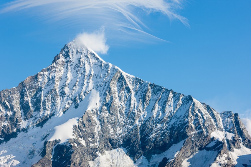 W Alpach Pennińskich znajduje się kilka najwyższych szczytów...