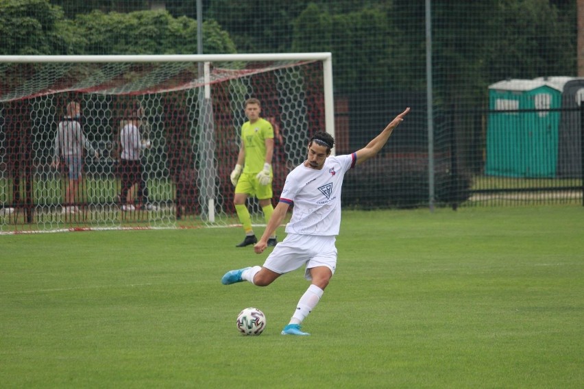 (ZDJĘCIA) 3 liga. Broń Radom wysoko przegrała w Grodzisku Mazowieckim