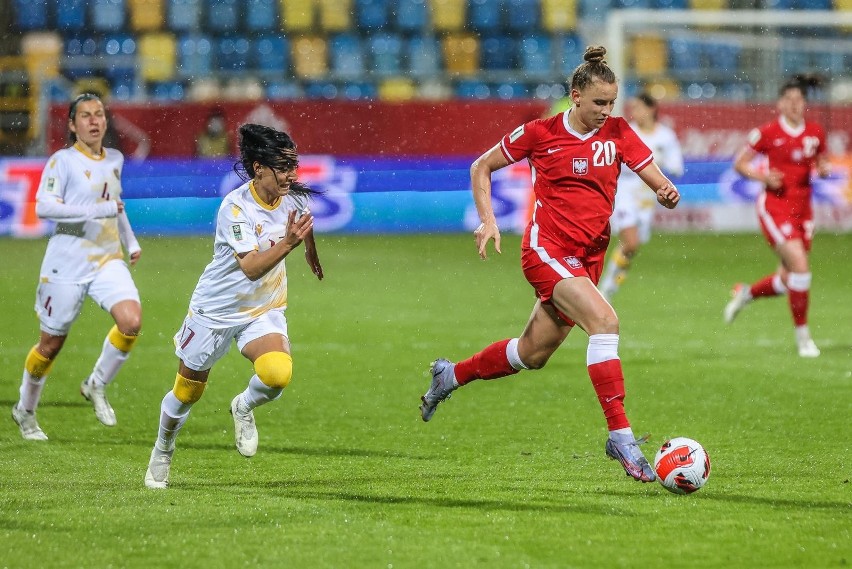 Kobieca reprezentacja Polski rozbiła w Gdyni Armenię 12:0,...