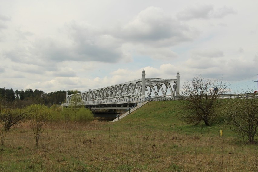 Most nad Narwią w rejonie Plosek. W ramach budowy S19...