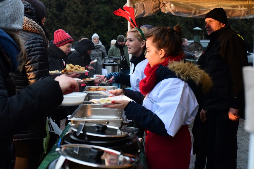 Myślenice, Dobczyce. Duch świąt na rynku                     