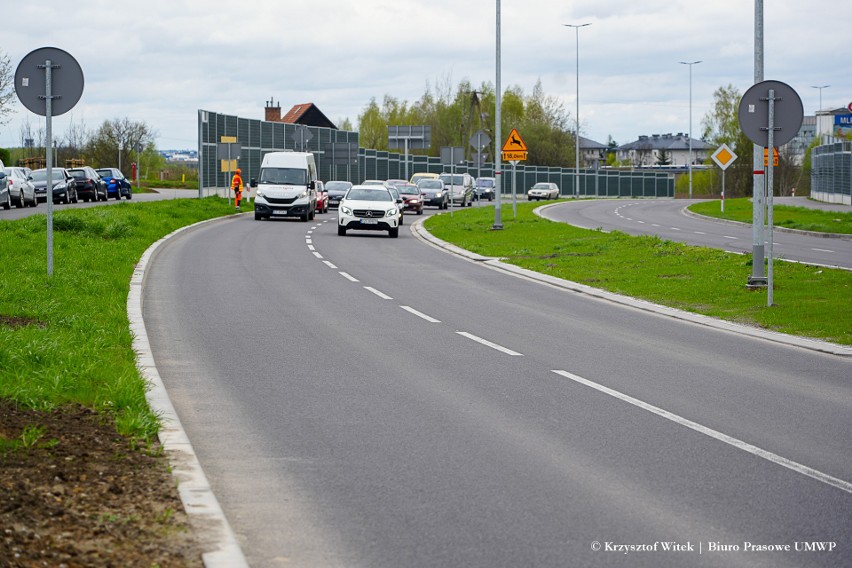 Otwarto 5-kilometrowy odcinek drogi wojewódzkiej 878 od ul. Lubelskiej w Rzeszowie do skrzyżowania z DW 869 w Jasionce 