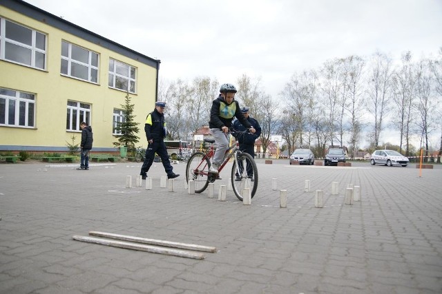 Jedną z konkurencji - rowerowy tor przeszkód