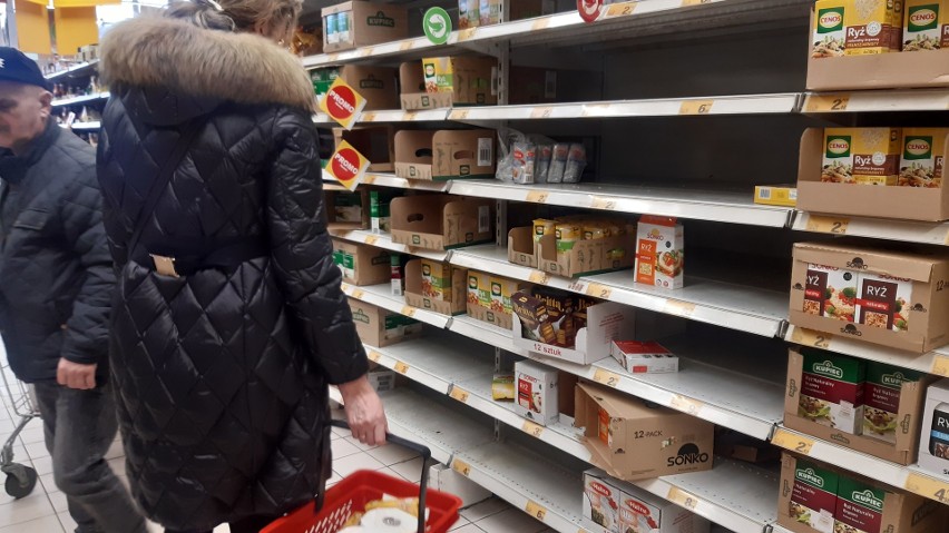 Koronawirus w Polsce: Żywność drożeje w ekspresowym tempie! Dużo więcej płacimy za mięso. Jak długo ceny żywności będą szaleć? [20.03.20]