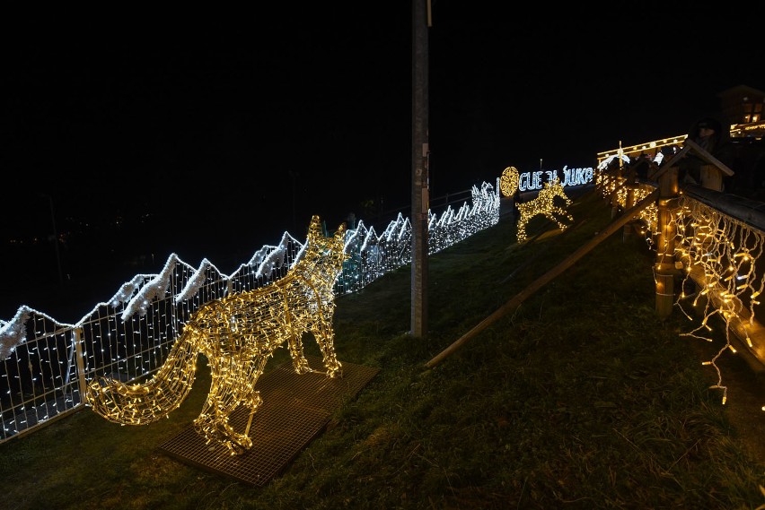 Zakopane. 250 tys. lampek rozbłysło na Gubałówce [ZDJĘCIA]