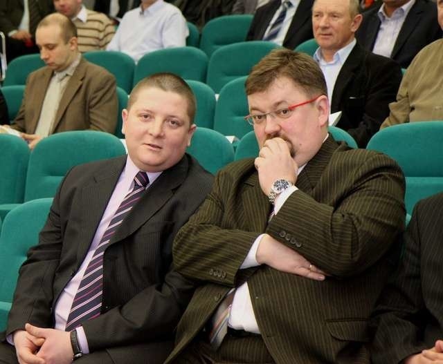 Wojciech Stępniewski (z lewej): - Dołącza do nas duży i prestiżowy sponsor, który gwarantuje stabilizację i jest dowodem na zainteresowanie żużlem ze strony wielkich marek