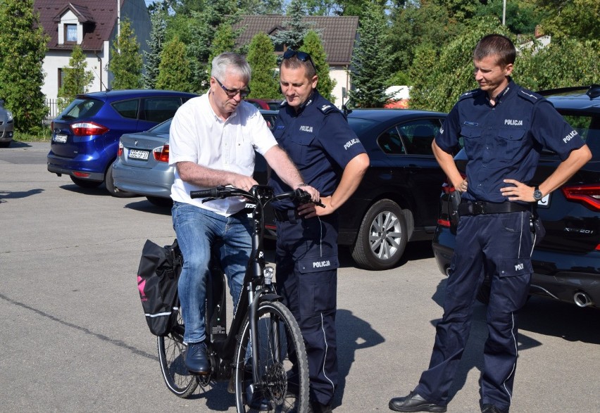 Nowe rowery elektryczne trafiły do policjantów z...