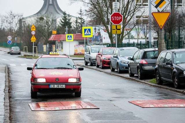 Próg wyspowy rowerzyście daje szansę na uniknięcie turbulencji