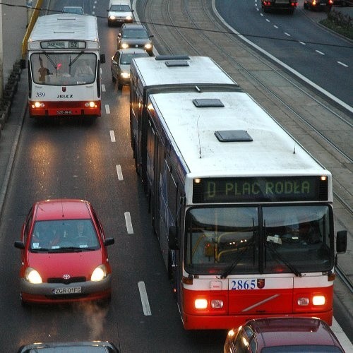 1 listopada przywrócona zostaje jesienno &#8211; zimowa organizacja ruchu na niektórych liniach autobusowych.