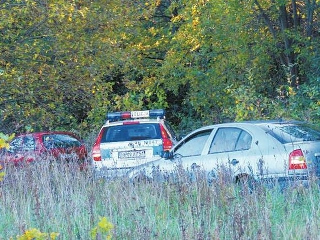 Poniedziałkowa sekcja zwłok potwierdziła, że śmierć mężczyzny, którego ciało odnaleziono w niedzielę po południu w okolicach ul. Owocowej w Słupsku, była wynikiem samobójstwa.