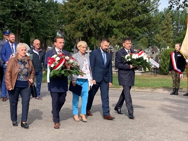 Białogardzkie upamiętnienie 80. rocznicy napaści ZSRR na Polskę oraz Święta Sybiraka.Zobacz także Sianów: 75. rocznica wybuchu Powstania Warszawskiego