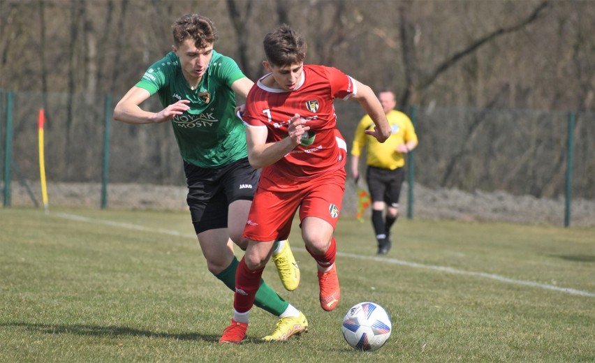 Piłkarska klasa okręgowa: LKS Rajsko - Górnik Brzeszcze 2:1....