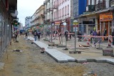 Płyty granitowe na ulicy Modrzejowskiej w Sosnowcu do poprawki. Ciepłociąg prawie gotowy ZDJĘCIA