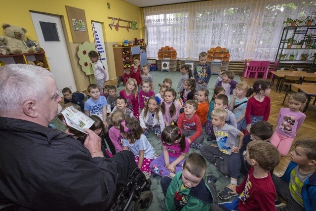 Podczas czytania dzieci wzięły udział w quizie o Ponidziu.