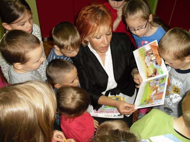 W Miejskiej i Gminnej Bibliotece Publicznej trwają spotkania w ramach akcji &#8222;Czytanie &#8211; mądra rzecz&#8221;.